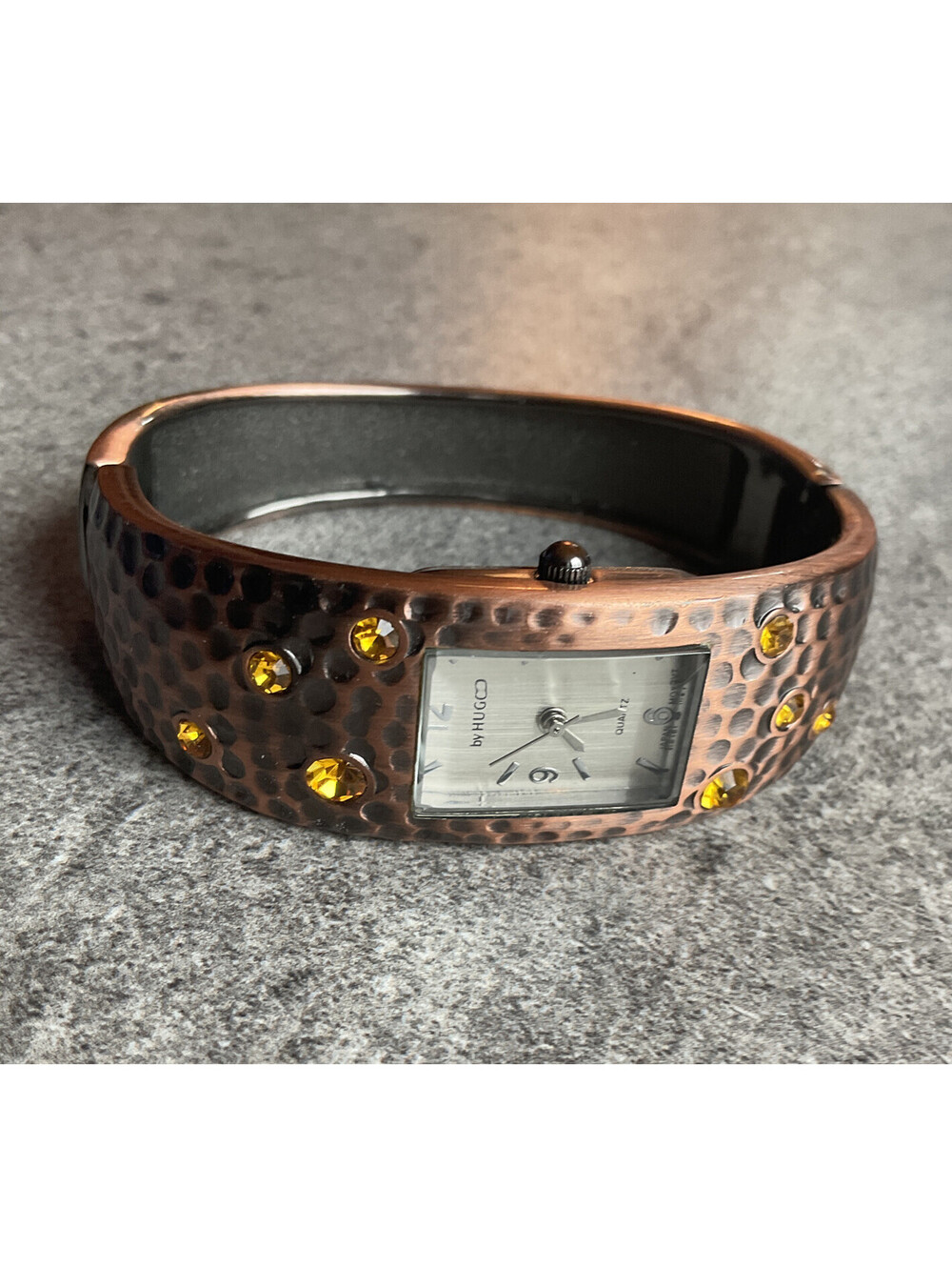 Beautiful By Hugo Women's Bronze Tone Quartz Watch Excellent Condition D2